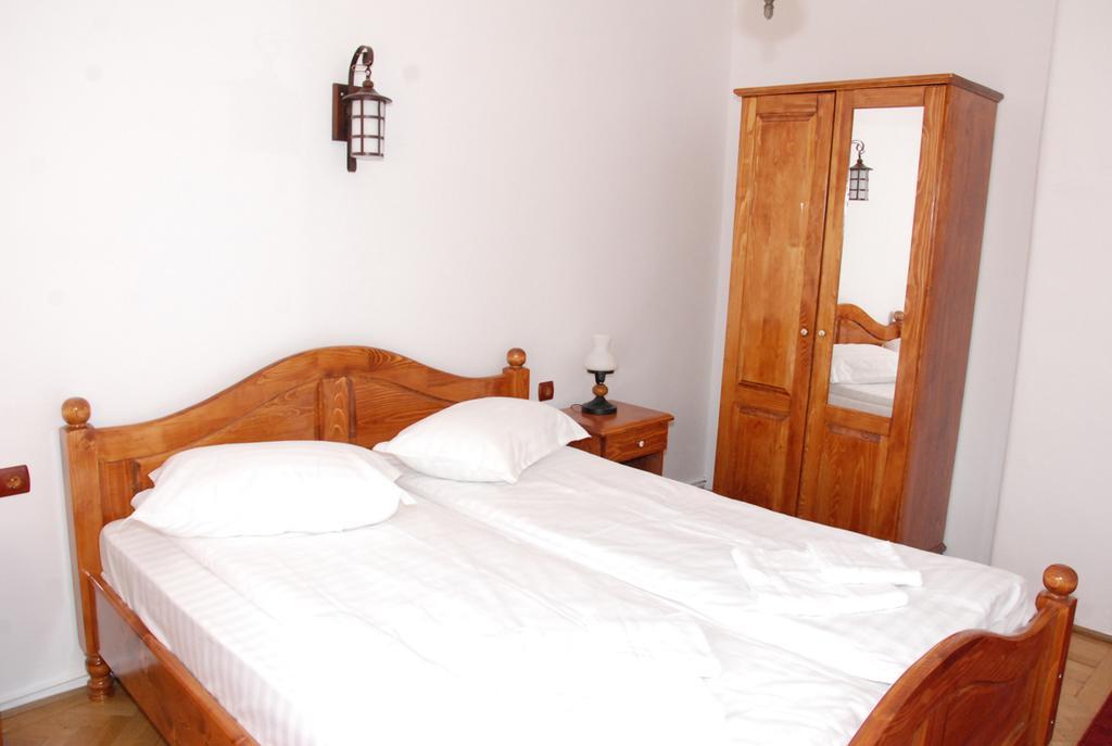 Vila Nicoleta Hotel Sibiu Exterior photo